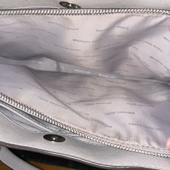 Michael Kors Savannah Large - Picture 10 of 16